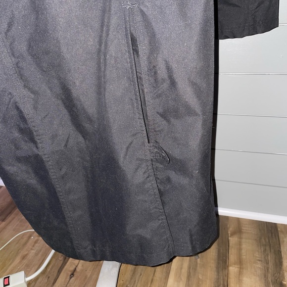 Lands End Coat - Picture 8 of 9